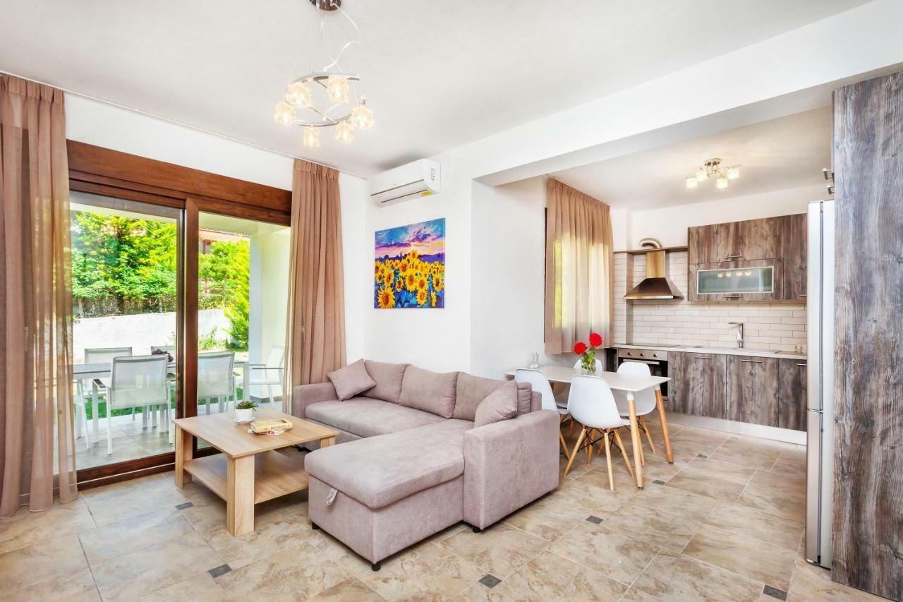 Sunset Villas Посіді Екстер'єр фото
